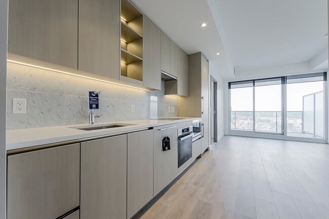 Photo du bâtiment - 95-995 McMahon Dr