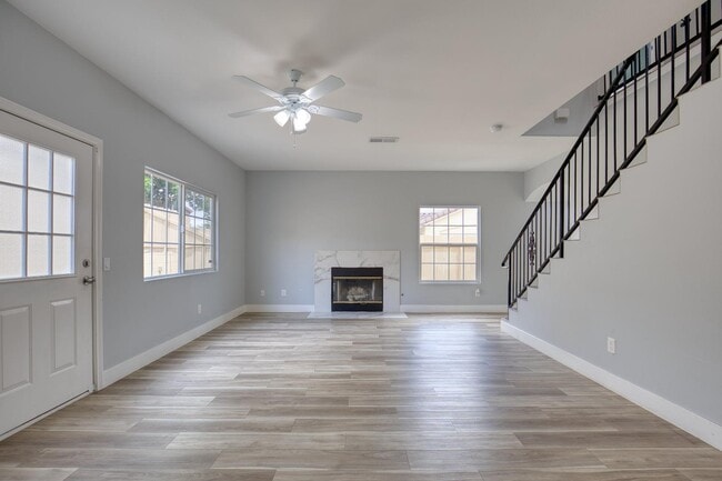 Building Photo - 58 Country Club Cir