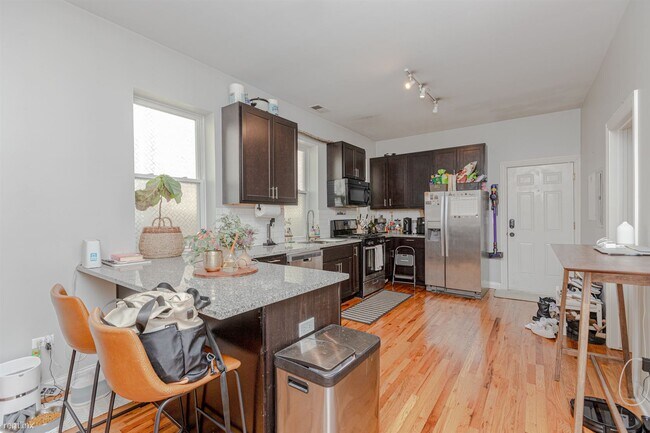 Foto del edificio - 2 br, 1 bath Condo - 2341 W Montana St
