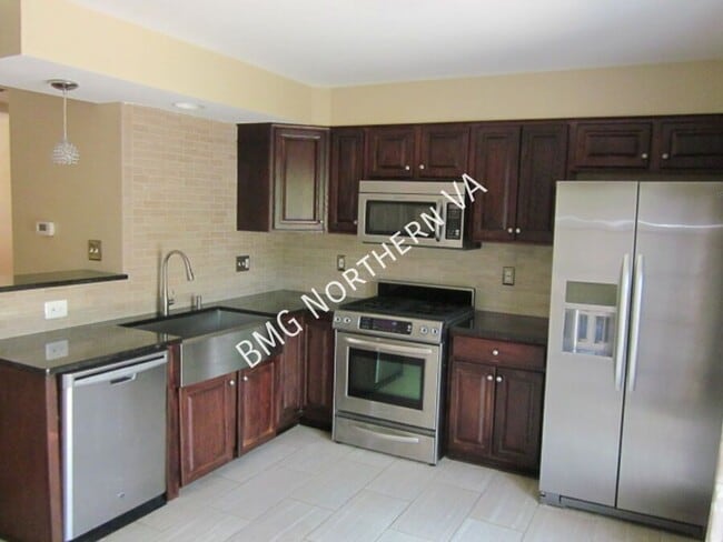Foto del edificio - 14306 Newbern Loop