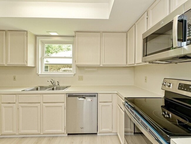 Building Photo - 11502 Toledo Dr