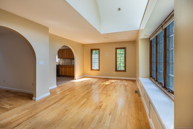 Building Photo - 124 Bugg Hill Rd