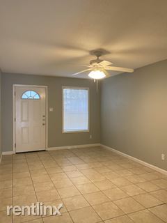 Building Photo - 2 br, 1 bath Duplex - 1615 Southwest Pkwy