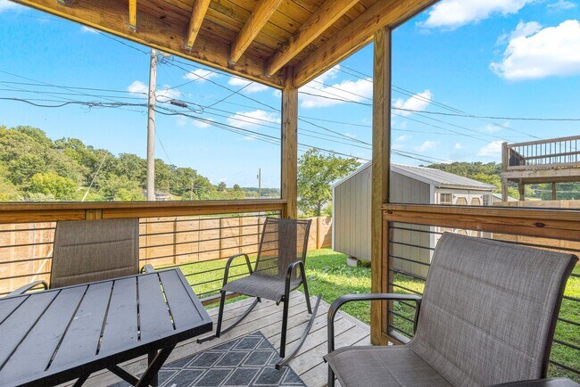 Foto del edificio - 122 Roberts Ridge