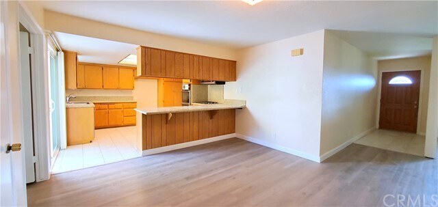Foto del edificio - 115 E 5th St