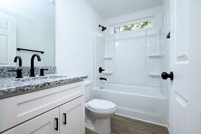 Foto del edificio - Brand New Duet Style Townhome in Charlotte!