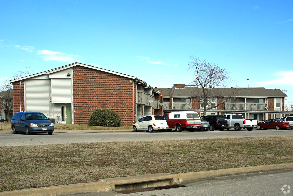 Primary Photo - Glenwood Senior Apartments