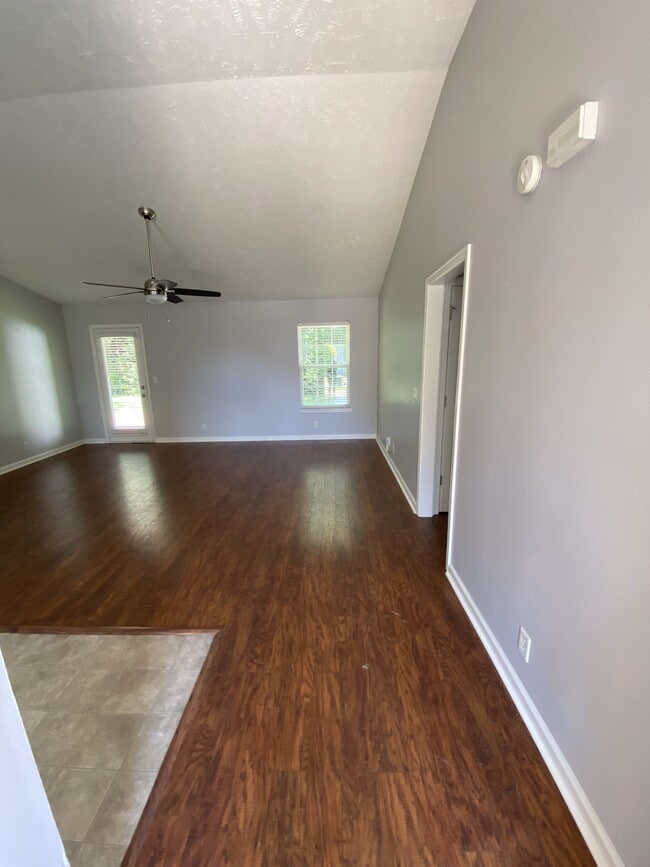 Building Photo - 3312 Tourmaline Dr