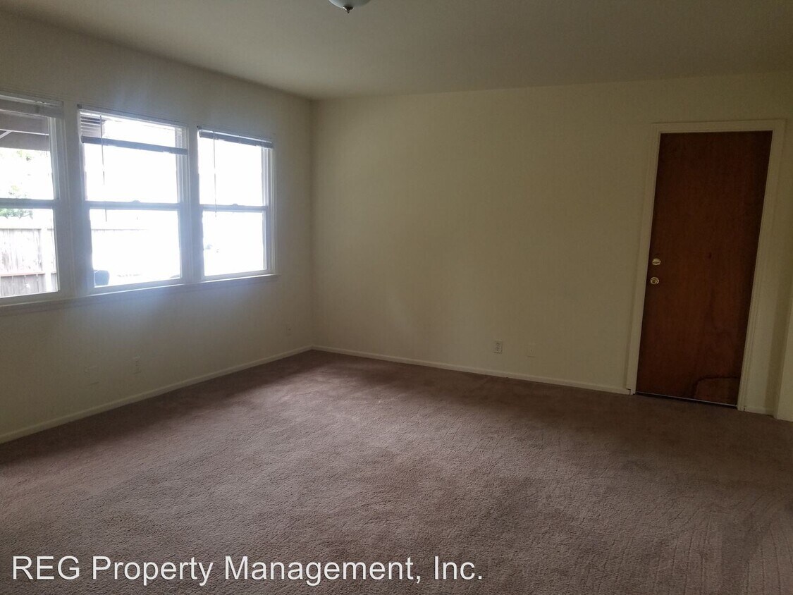 Foto del edificio - 136-136 Stenner St