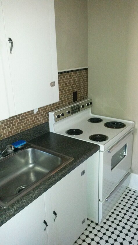 Foto del edificio - 102 W Rich Ave