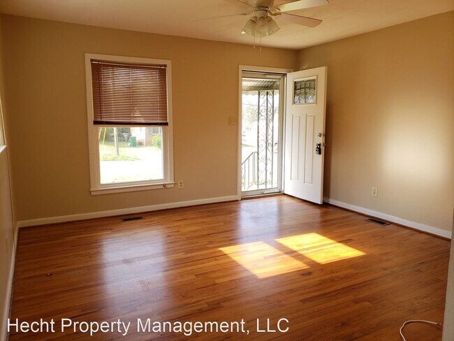 Building Photo - 3 br, 1 bath House - 223 Mattoon St
