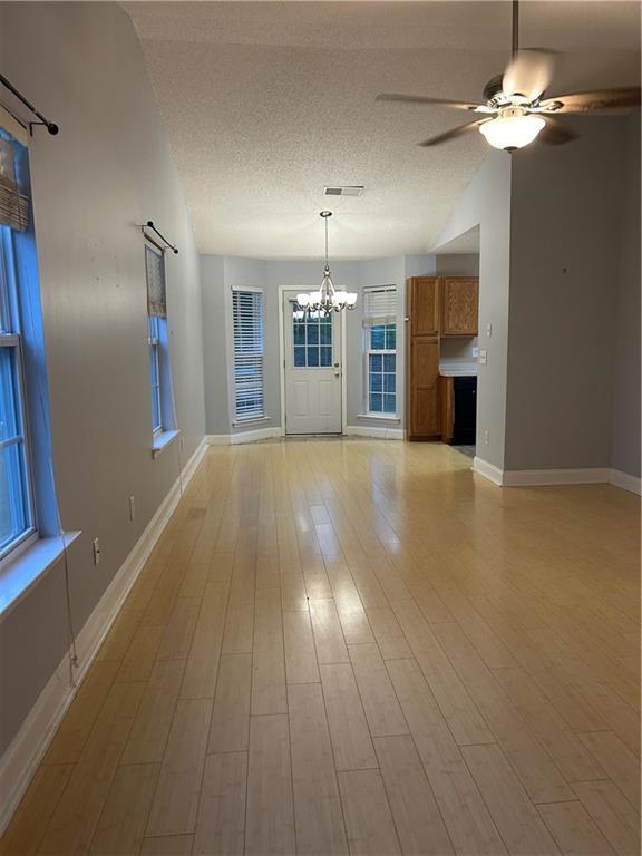 Building Photo - 229 Cottonwood Creek Cir