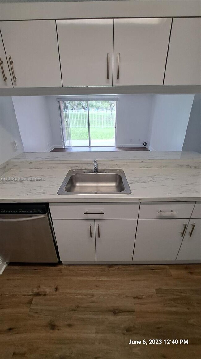 Foto del edificio - 15770 SW 106th Terrace