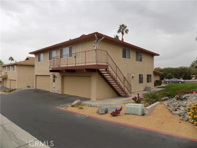 Primary Photo - 46895 CA-74