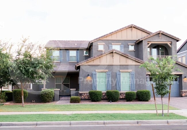 Building Photo - 4247 E Comstock Dr