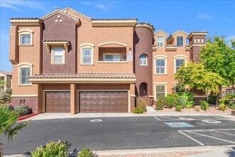Building Photo - 3975 N Hualapai Way