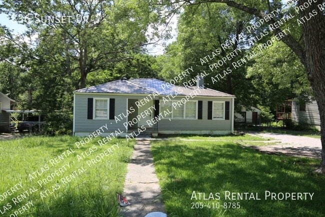 Building Photo - 836 Sunset Dr
