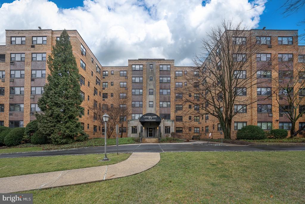 40 Old Lancaster Rd Unit 213, Merion Station, PA 19066 Room for Rent