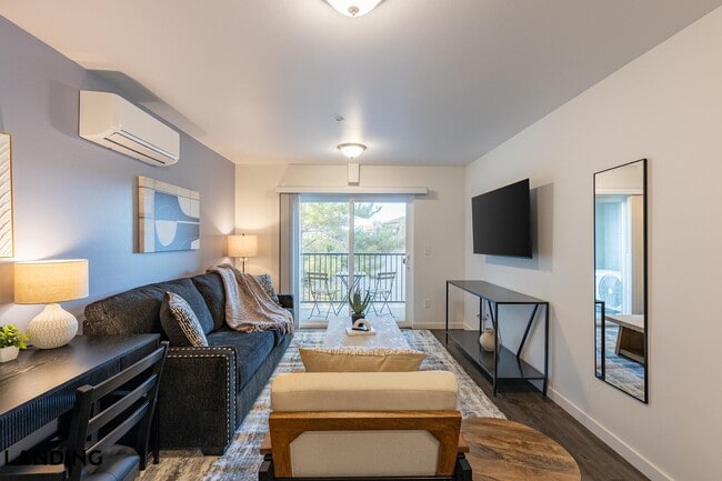 Building Photo - 355 Bradley Blvd