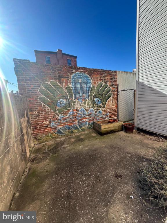 Building Photo - 814 Gaul St