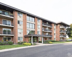 Building Photo - 2234 S Goebbert Rd