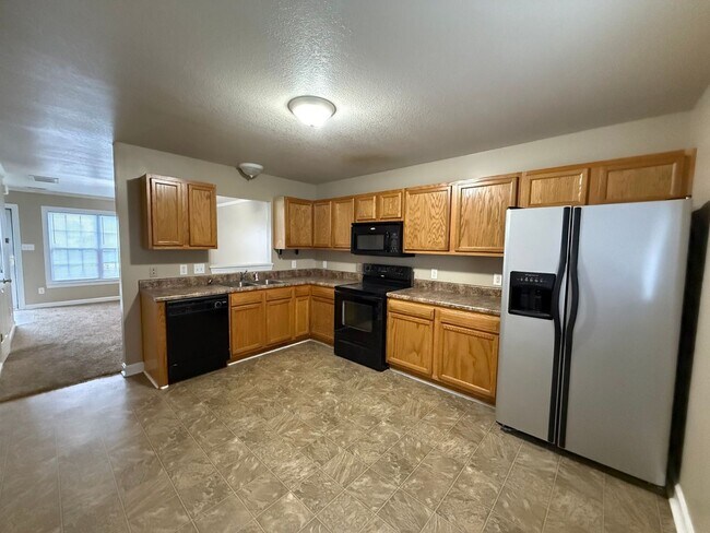 Building Photo - 110 Ashwood Dr