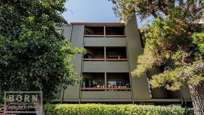 Foto del edificio - 780 Sea Spray Ln