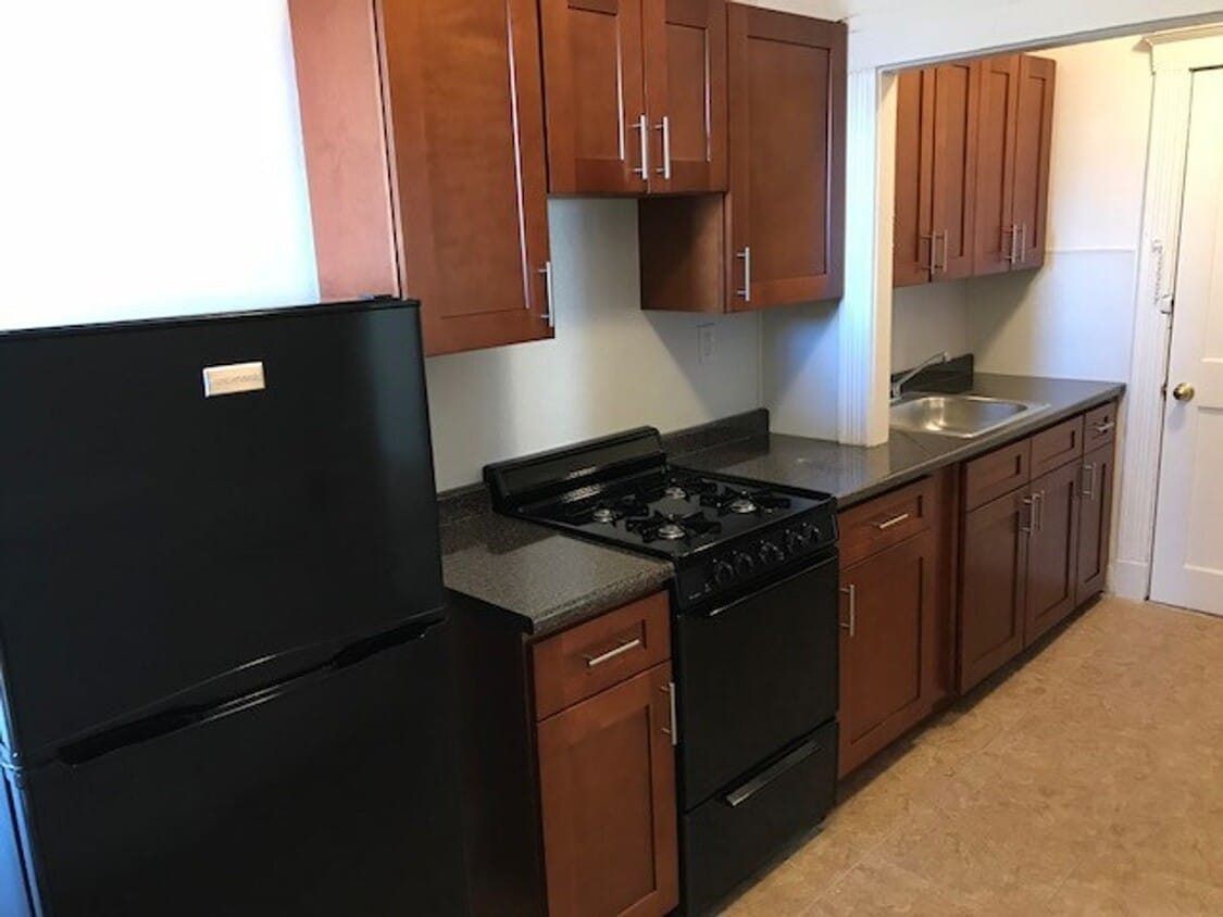 No Brokers Fee, No Security Deposit, Heat,... - No Brokers Fee, No Security Deposit, Heat,...