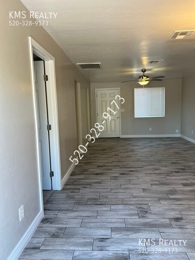 Foto del edificio - 302 E District St