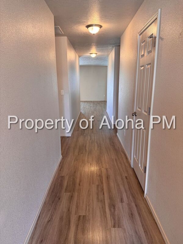 Building Photo - 3858 W Meadowpine St