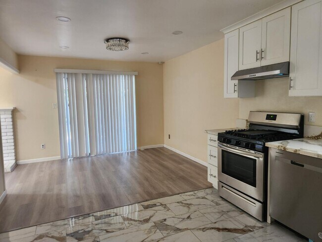 Foto del edificio - 4184 Worthington Dr