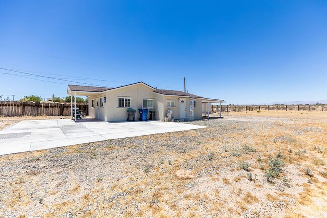 Building Photo - Short Term Furnished Rental!