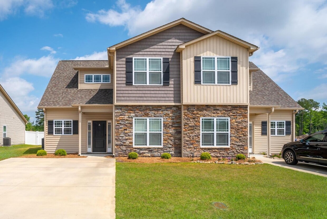 Photo - 2300 Sweet Bay Drive. (Greenville, NC)