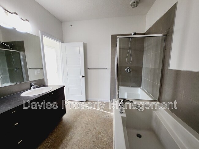 Photo du bâtiment - 2590 Anderson Way SW
