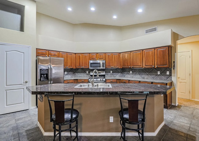 Building Photo - 17592 W Copper Ridge Dr