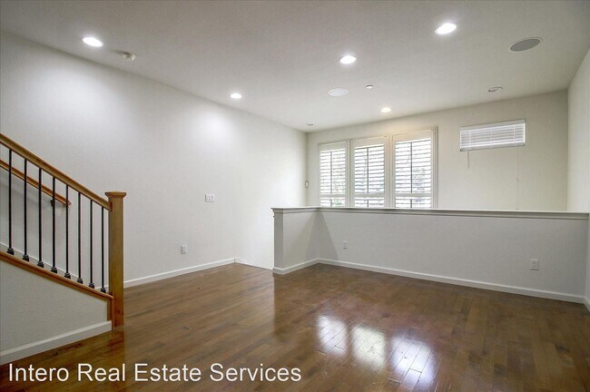 Building Photo - 2 br, 2.5 bath House - 834 Transill Circle