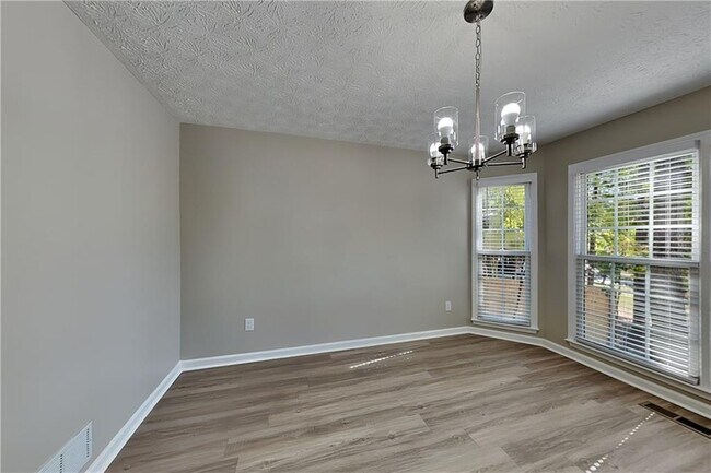 Foto del edificio - 3 Maplelake Dr