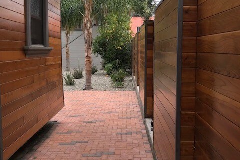 Foto del edificio - 1309 N Hobart Blvd