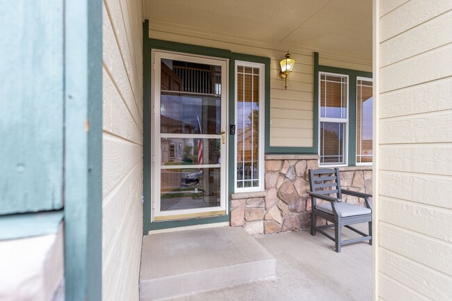 Building Photo - Spacious 5-Bedroom Home with Large Backyar...