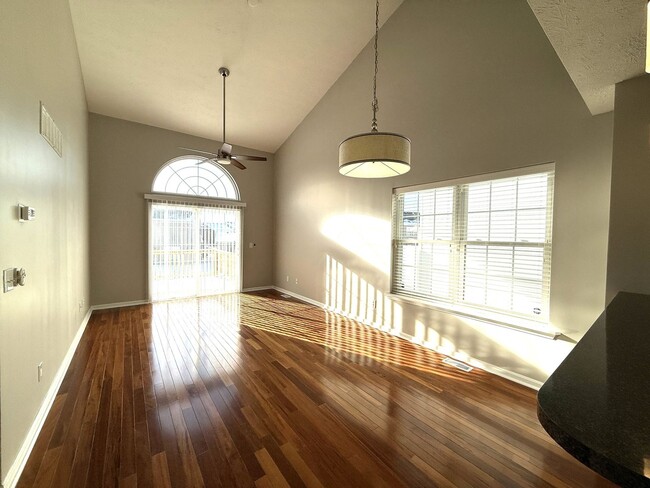 Building Photo - Charming 2 Bedroom 2 Bath Single Standing Condo with Loft