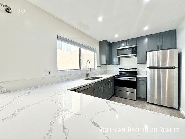 Building Photo - 1206 S Holt Ave