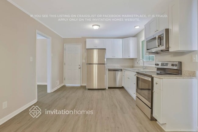 Building Photo - 3140 Columbia Woods Dr