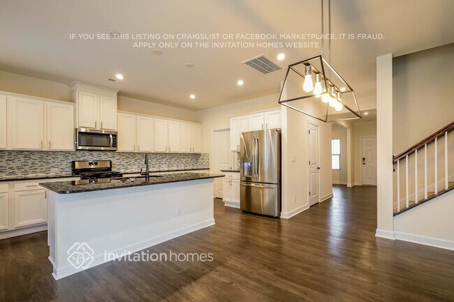 Building Photo - 5915 Fenway Dr