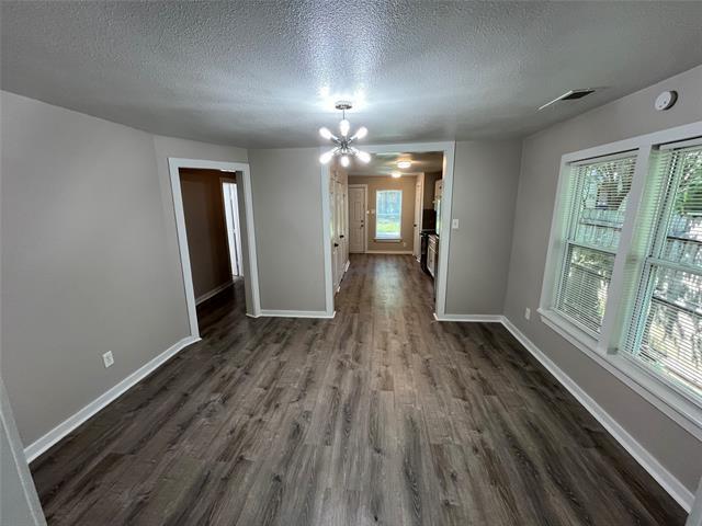 Foto del edificio - 1138 Elmdale Pl