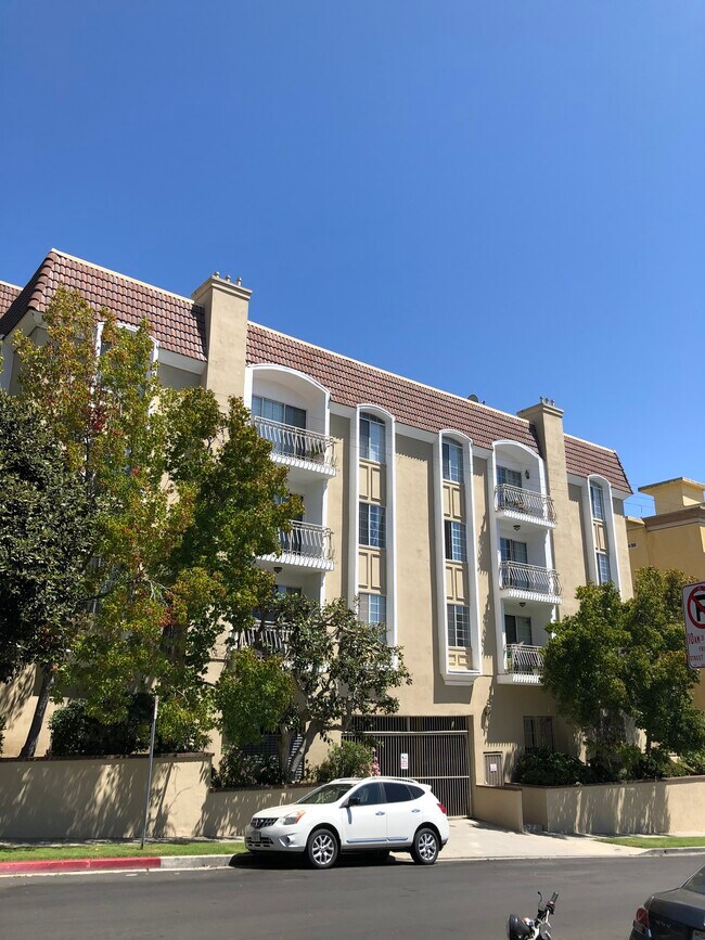 Foto del edificio - 11520 Rochester Ave