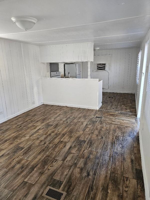 Foto del edificio - 5003 Timber Ln