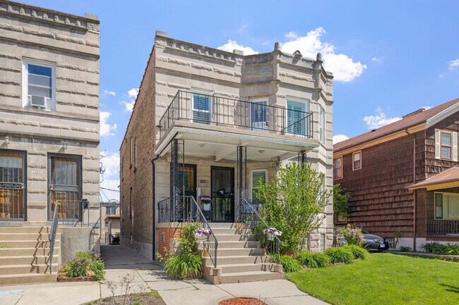 Foto del edificio - 1032 Pleasant St