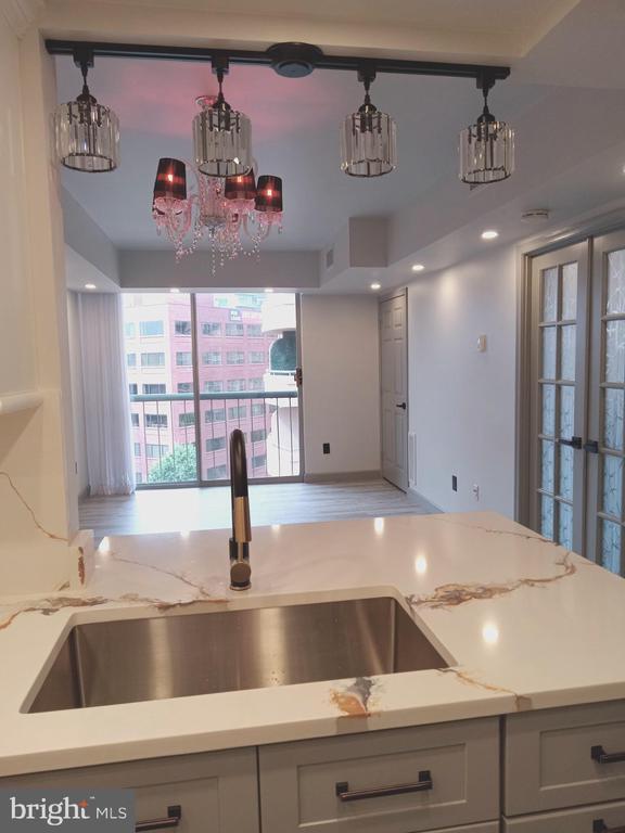 Foto del edificio - 4808 Moorland Ln