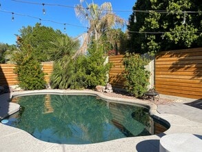Building Photo - 2670 E Hulet Dr