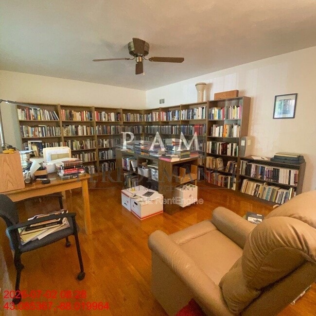 Foto del edificio - 3746 N 86th St